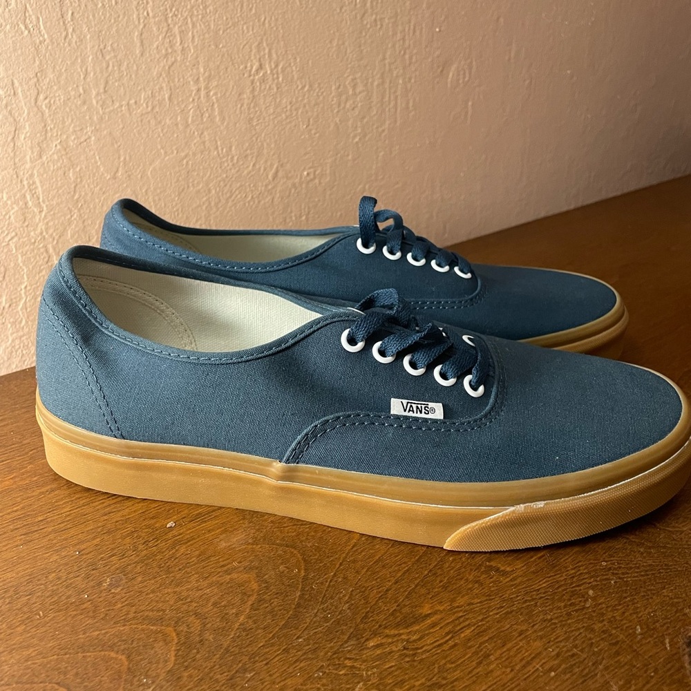 NEW Vans Men’s Authentic Shoes (Blue/Tan, Size 10)